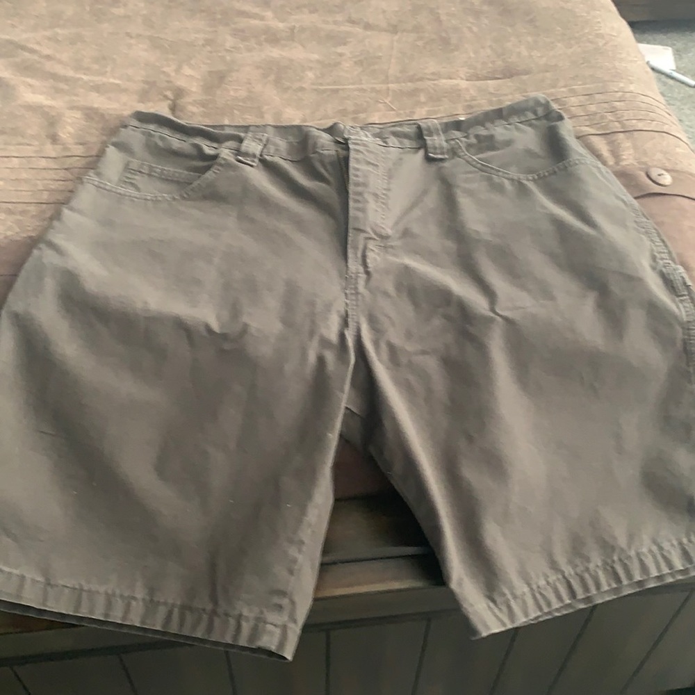 Olive green men’s shorts